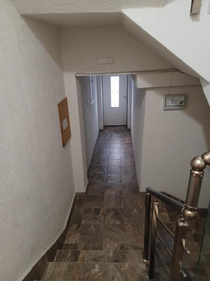 Tara Deluxe Apartment Варна Экстерьер фото